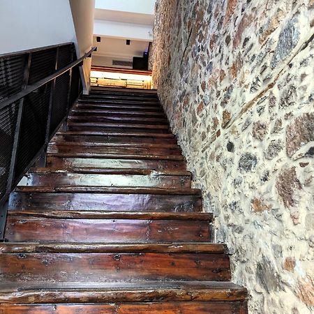 Hostel Issa Lesvos Mytilíni Exterior foto